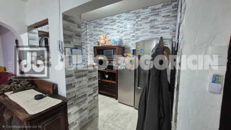 228b9498-8732-445e-ba64-d22093 - 16