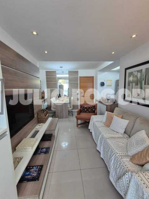 774daeab-b001-4623-b910-63e09d - 5