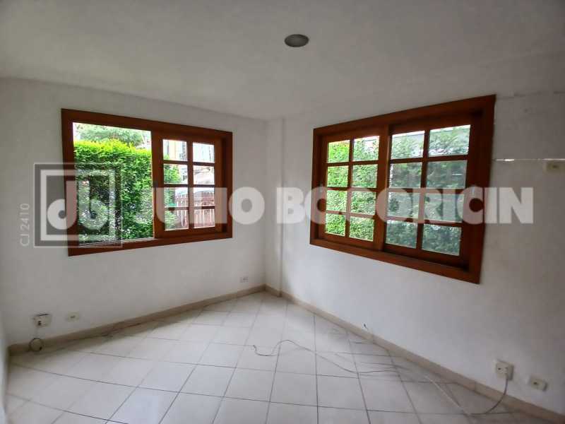 Conheça 9a82d21e-d54a-4ffd-b344-3d01fe do imóvel - VARGEM GRANDE CSA DUPLEX 3 QUARTOS 1 SUITE LAVABO - JBRB695554 - 5 9a82d21e-d54a-4ffd-b344-3d01fe - 5