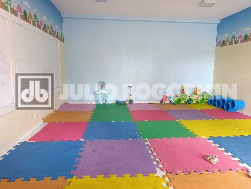 34 BRINQUEDOTECA. - 35