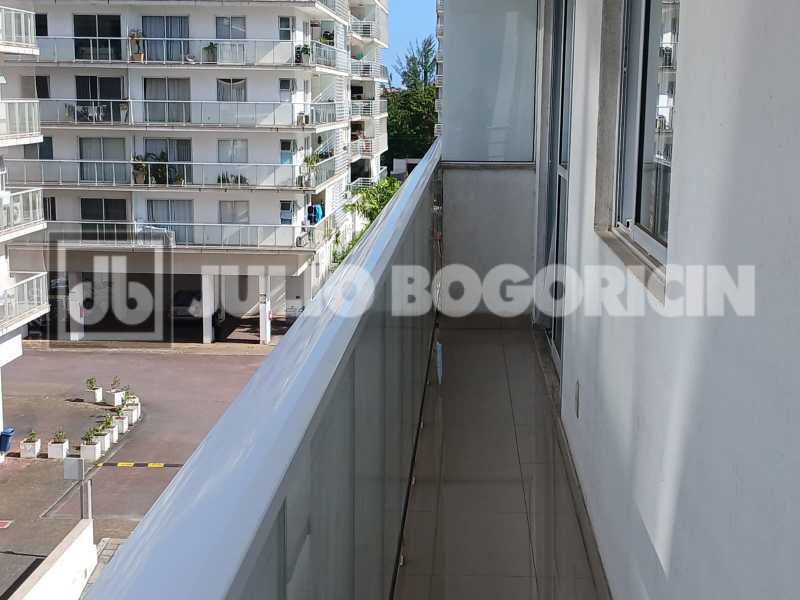 a6306f21-1e94-48d6-9296-2fef86 - 28