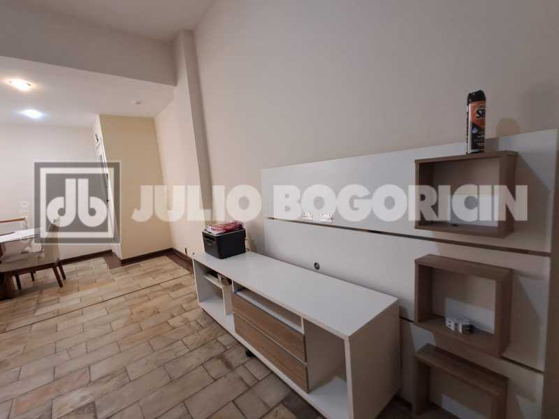 Conheça WhatsApp Image 2026-02-09 at 1 do imóvel - Maravilhosa localização , juntinho ao metrô Flamengo , apto com 02qtos amplos banheiro social cozinha e dependências completas 01vaga - JBF29523 - 6 WhatsApp Image 2026-02-09 at 1 - 6