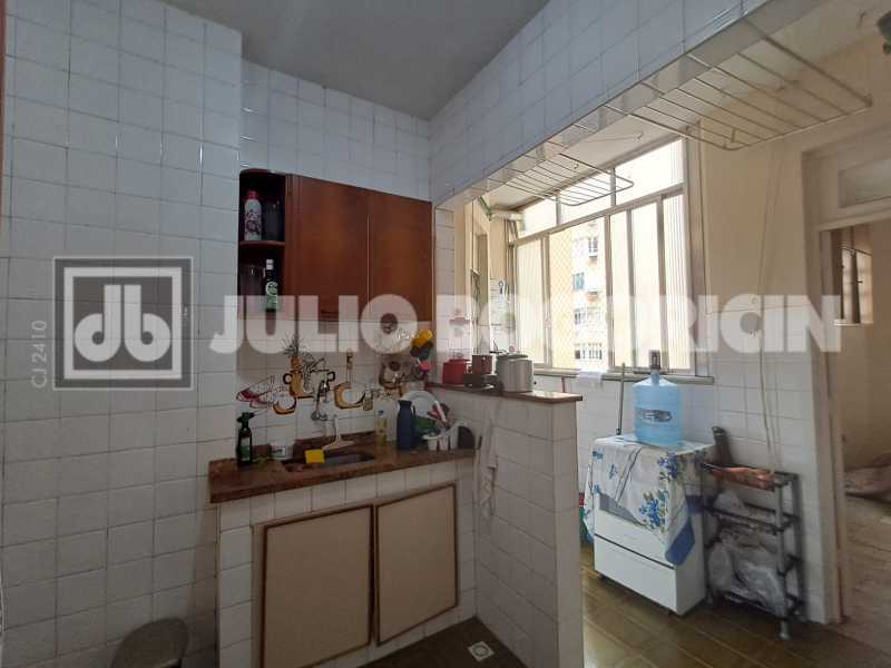 Conheça WhatsApp Image 2026-02-09 at 1 do imóvel - Maravilhosa localização , juntinho ao metrô Flamengo , apto com 02qtos amplos banheiro social cozinha e dependências completas 01vaga - JBF29523 - 24 WhatsApp Image 2026-02-09 at 1 - 24