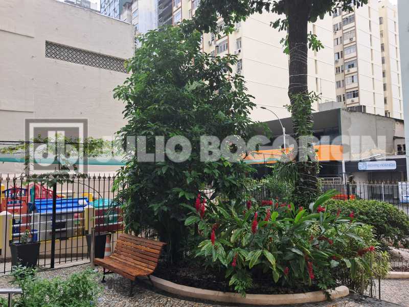 Conheça WhatsApp Image 2026-02-09 at 1 do imóvel - Maravilhosa localização , juntinho ao metrô Flamengo , apto com 02qtos amplos banheiro social cozinha e dependências completas 01vaga - JBF29523 - 31 WhatsApp Image 2026-02-09 at 1 - 31