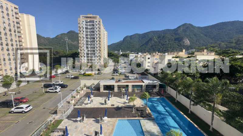 ac2c3a7e-813d-4d51-9b85-11dfaa - 1