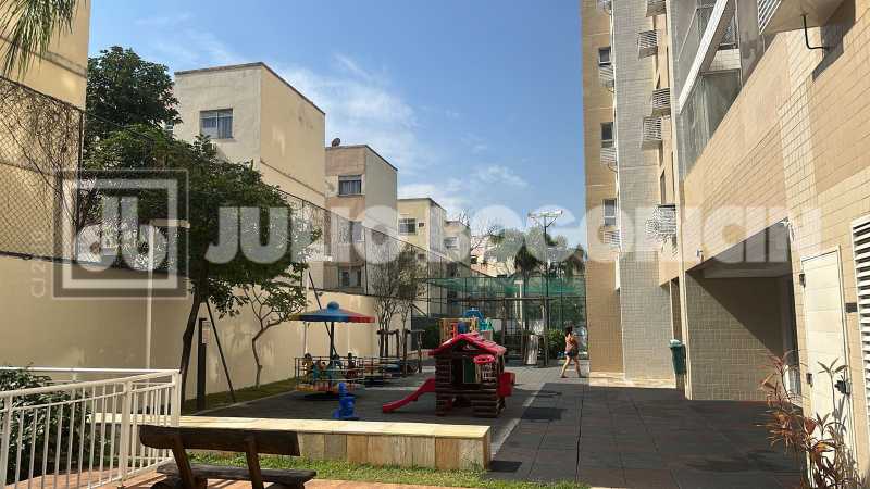 f0d9fbbb-f125-4f91-8e6e-7e85ee - 16