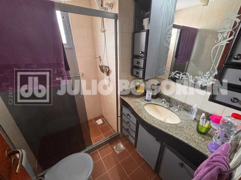 17212b70-aee0-4845-8c24-a02b89 - 9