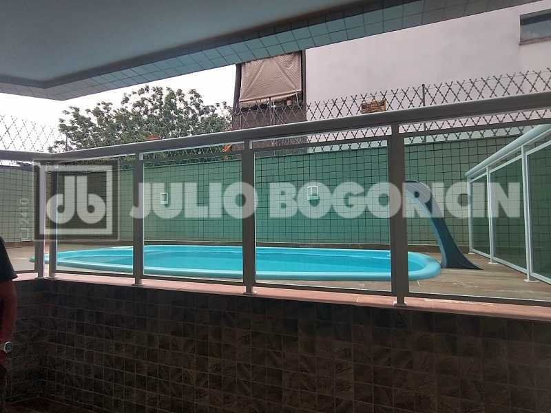 6242898c-2560-4480-aaed-4bf73e - 5