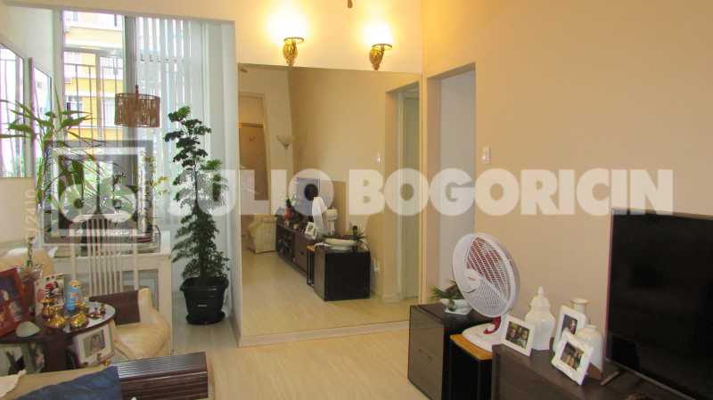 Conheça 3 do imóvel - Flamengo - Juinto Metro e Praia - Sala - 3 Quartos com armários - Lavabo - Cozinha planejada - Dep. completas - Garagem no Condomínio - Entrar e ser feliz! Exclusivo JB. - JBF38288 - 3 3 - 3
