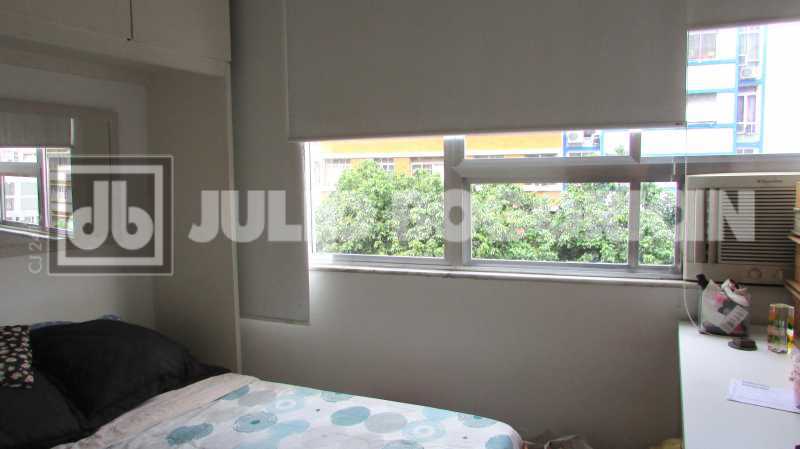 Conheça 12 do imóvel - Flamengo - Juinto Metro e Praia - Sala - 3 Quartos com armários - Lavabo - Cozinha planejada - Dep. completas - Garagem no Condomínio - Entrar e ser feliz! Exclusivo JB. - JBF38288 - 12 12 - 12