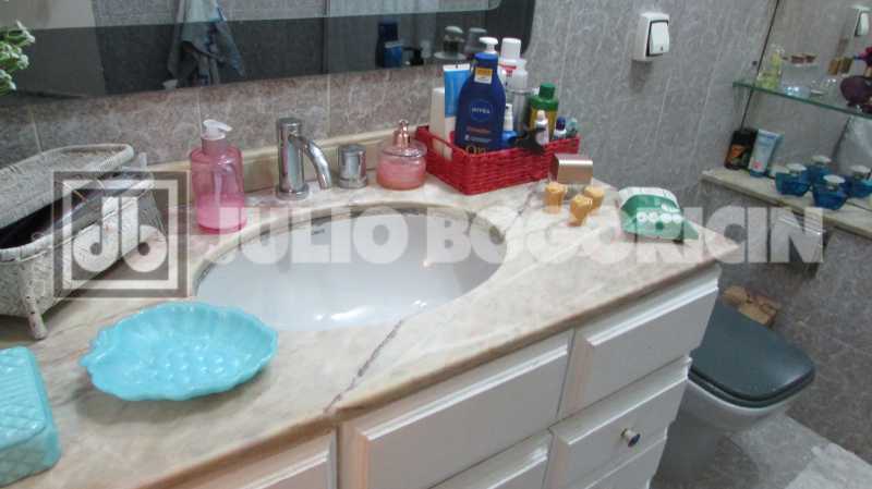 Conheça 16 do imóvel - Flamengo - Juinto Metro e Praia - Sala - 3 Quartos com armários - Lavabo - Cozinha planejada - Dep. completas - Garagem no Condomínio - Entrar e ser feliz! Exclusivo JB. - JBF38288 - 16 16 - 16