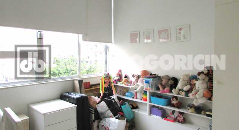 Conheça 20 do imóvel - Flamengo - Juinto Metro e Praia - Sala - 3 Quartos com armários - Lavabo - Cozinha planejada - Dep. completas - Garagem no Condomínio - Entrar e ser feliz! Exclusivo JB. - JBF38288 - 20 20 - 20