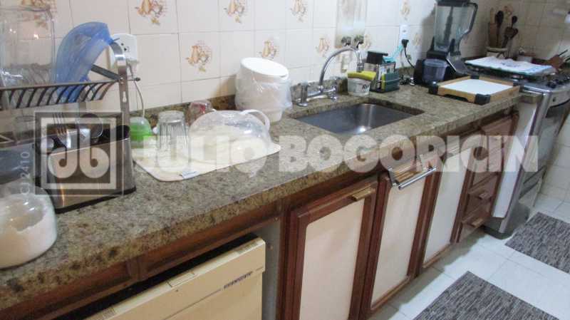 Conheça 33 do imóvel - Flamengo - Juinto Metro e Praia - Sala - 3 Quartos com armários - Lavabo - Cozinha planejada - Dep. completas - Garagem no Condomínio - Entrar e ser feliz! Exclusivo JB. - JBF38288 - 33 33 - 33