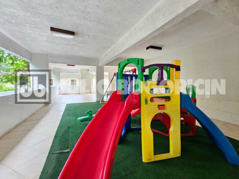 32cfbca2-db3e-40c4-b154-9c122e - 33