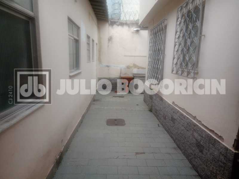 8180e463-2859-47d7-bcc9-65d59c - 26