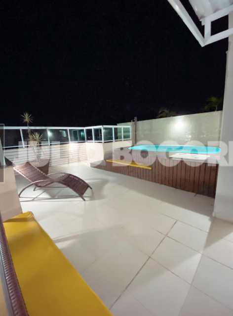 c0452398-8c67-4ae9-adfb-fef83e - 1