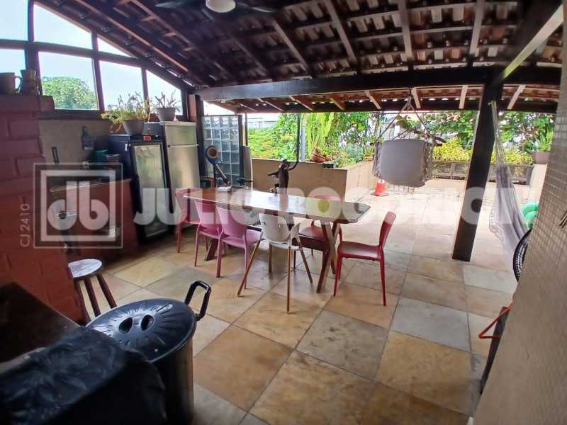 4a8fba72-159f-49f1-bf0a-430a91 - 4