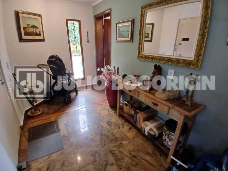 996b4f01-0656-4f4a-ac93-b61fb2 - 8