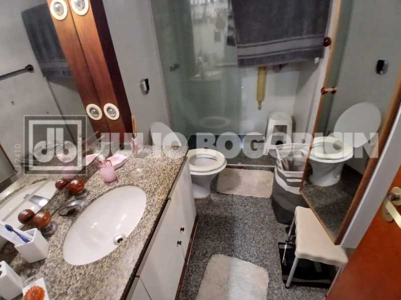 d72bc275-9e66-4979-9614-66b927 - 13