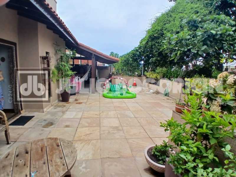 cd4e35ce-0eee-4f89-a032-a6d6dc - 15