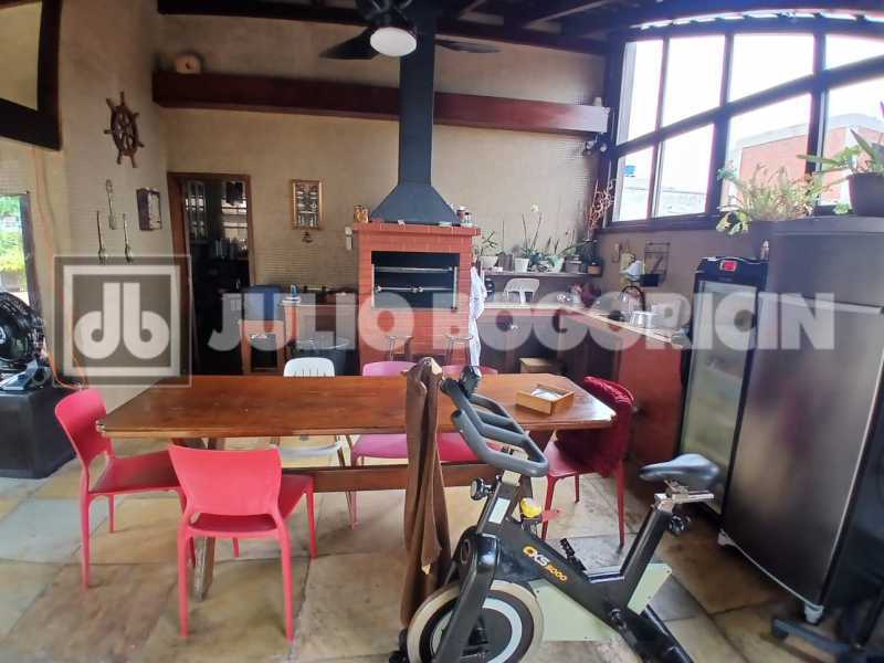 d7453bb4-c504-4695-ab5f-0e1be6 - 23