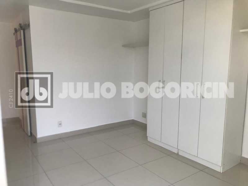 82b37b10-0b4a-4f19-9f16-9db26b - 13