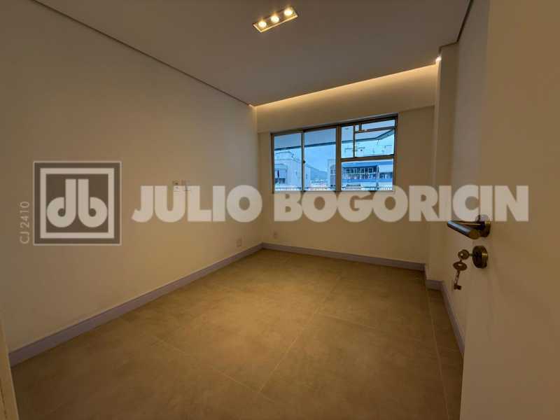 WhatsApp Image 2025-12-04 at 1 - 8