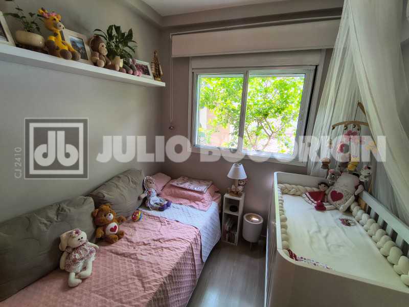 AP 820K STORIES 13. - 23