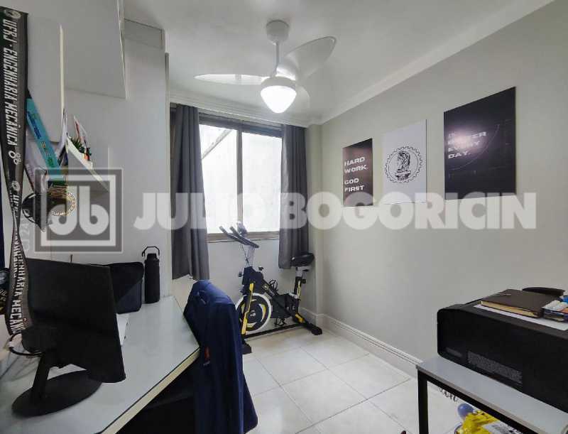 b07c0525-85cb-46fb-97d2-4bf92c - 18