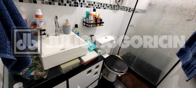 7e2e1d8b-4cc7-470d-9a02-f2b1f0 - 10