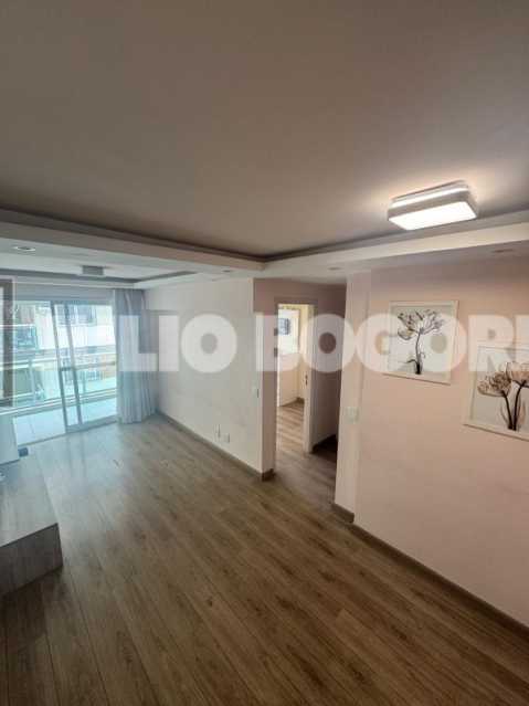 VERNISSAGE 445K 2. - 3