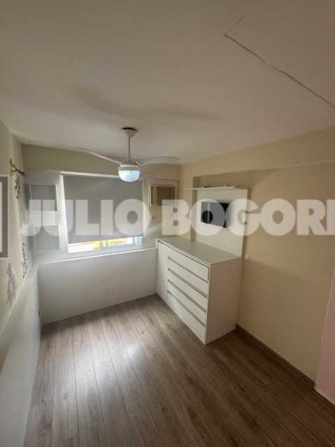 VERNISSAGE 445K 6. - 8