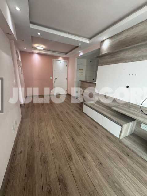 VERNISSAGE 445K 25. - 21