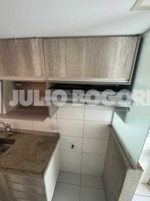 VERNISSAGE 445K 27. - 23