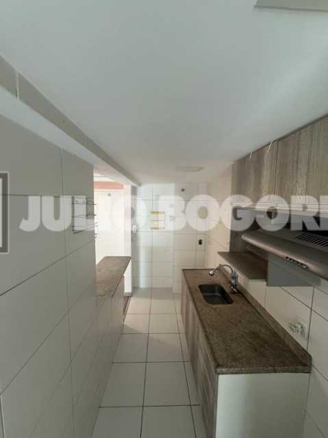 VERNISSAGE 445K 28. - 24