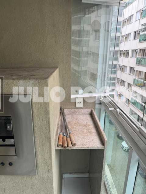 VERNISSAGE 445K 31. - 26