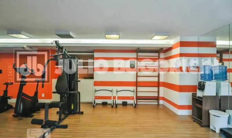 VERNISSAGE 445K 40. - 31