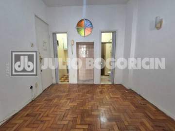 Oportunidade - Conjugado dividido com vista livre em Copacabana - JBC102115