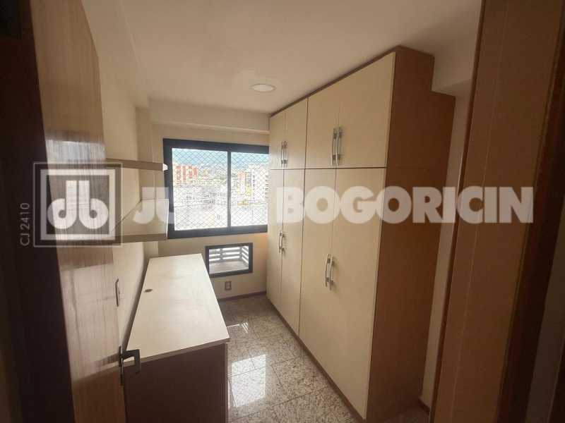 9bb40a65-0d9b-405a-b0ee-45e66e - 6