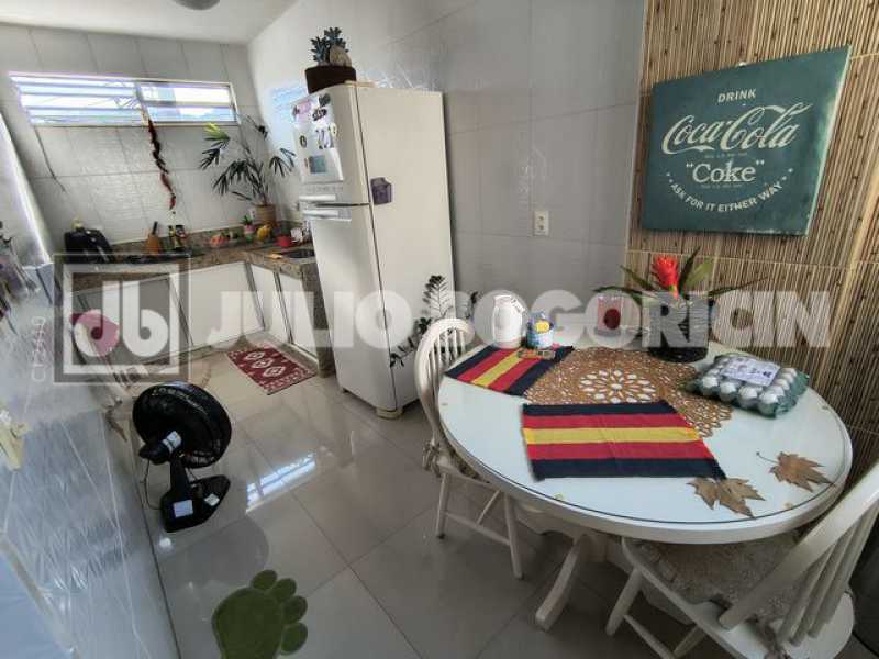 12bancarios2quartosjuliobogori - 12