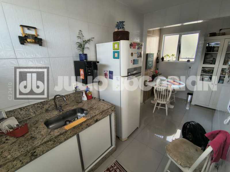 13bancarios2quartosjuliobogori - 13