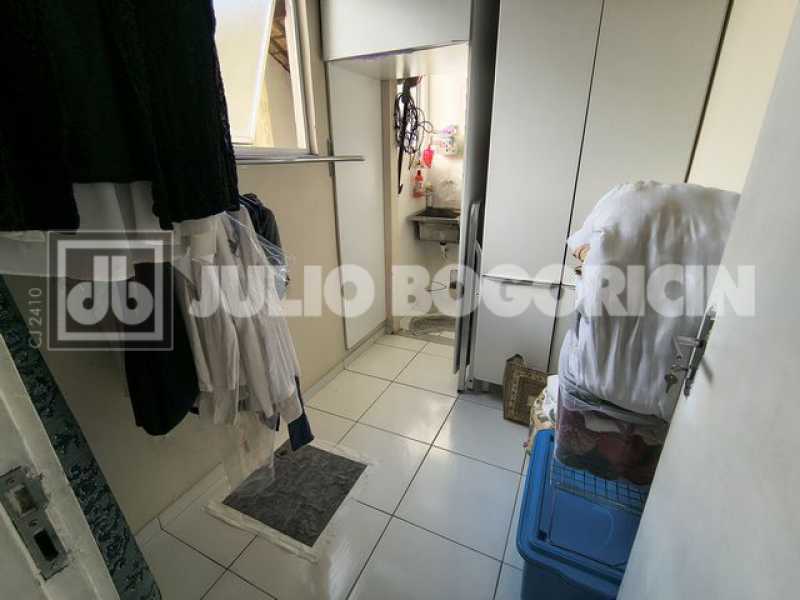 15bancarios2quartosjuliobogori - 15