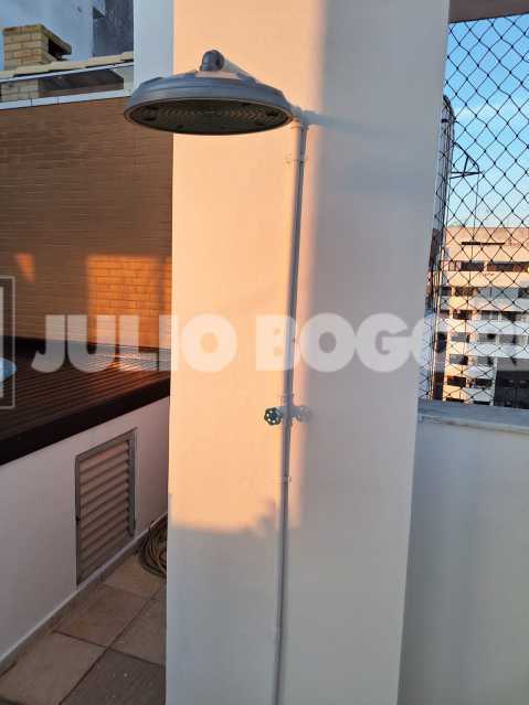 ee0f3ef4-6527-4f9e-947d-089e98 - 30