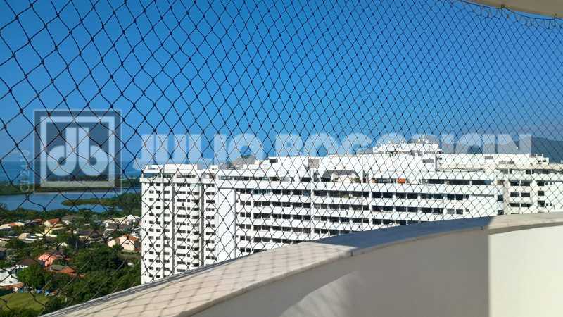 fb860013-1147-414f-85a6-1c4497 - 33