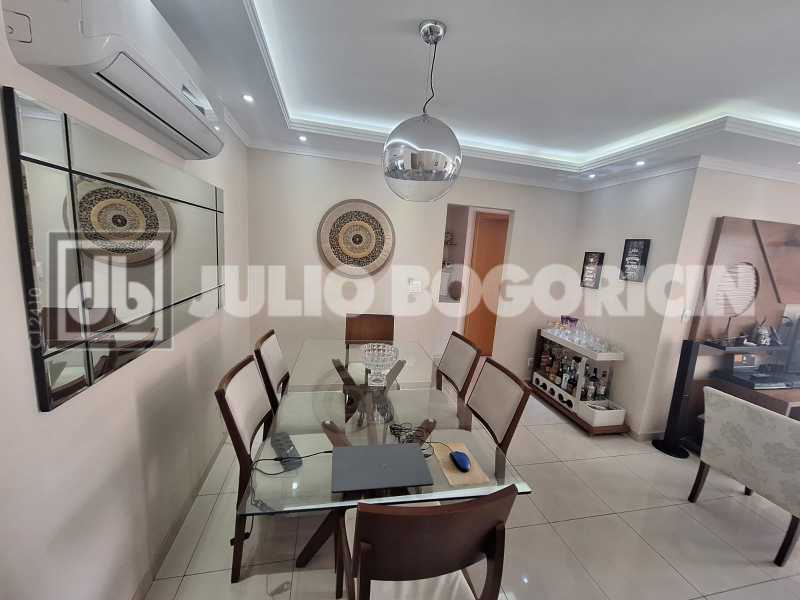 a2682e13-f039-47df-aea0-3f8368 - 1