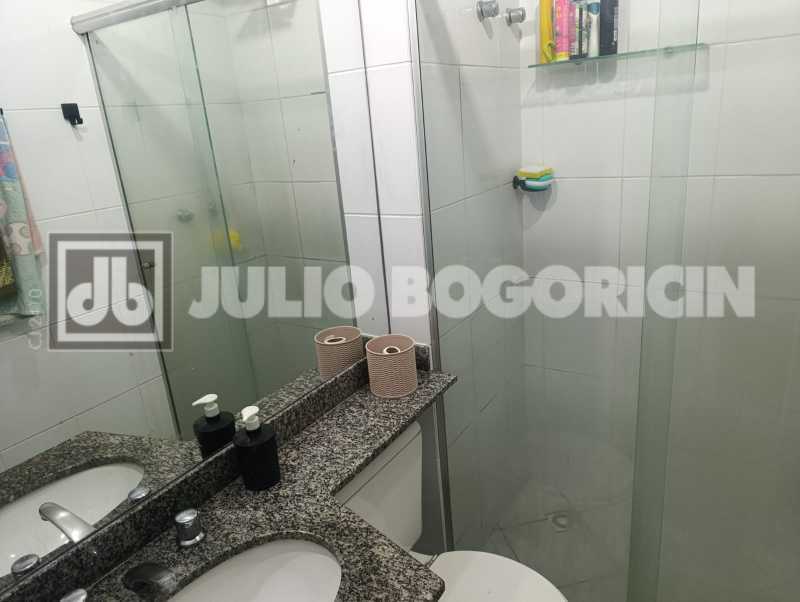 18 BANHEIRO SOCIAL. - 18