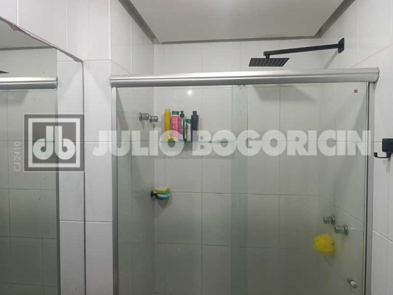 19 BANHEIRO SOCIAL. - 19