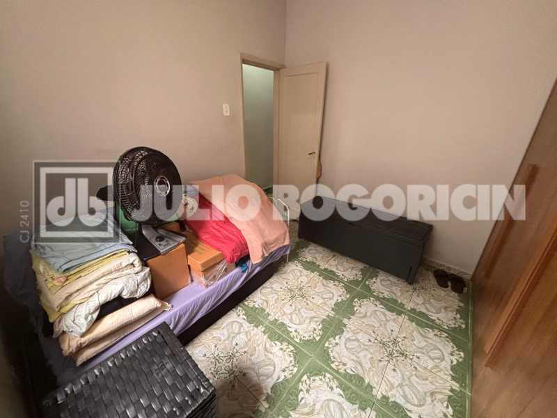 a3d1f941-5d40-4300-a620-0c15cb - 7