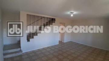 Casa Para Venda na Taquara 3 Quartos 1 Suíte e 3 vagas - JBJ36834