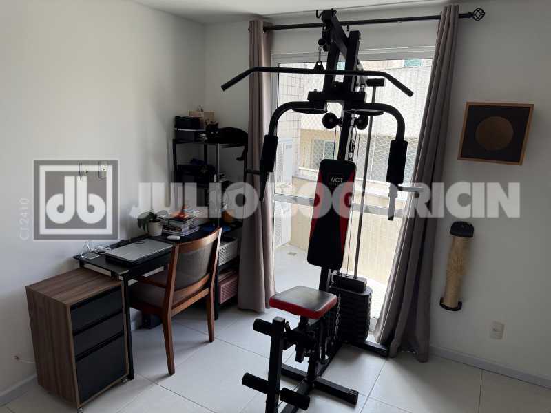 C8767D17-5809-43A1-8465-DC6480 - 15